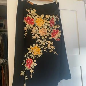 Harari Silk Embroidered skirt in perfect condition